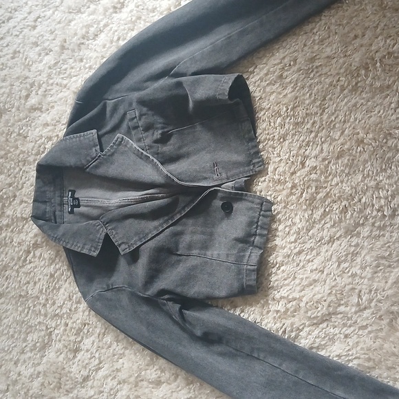 Cropped Blazer - Picture 3 of 5